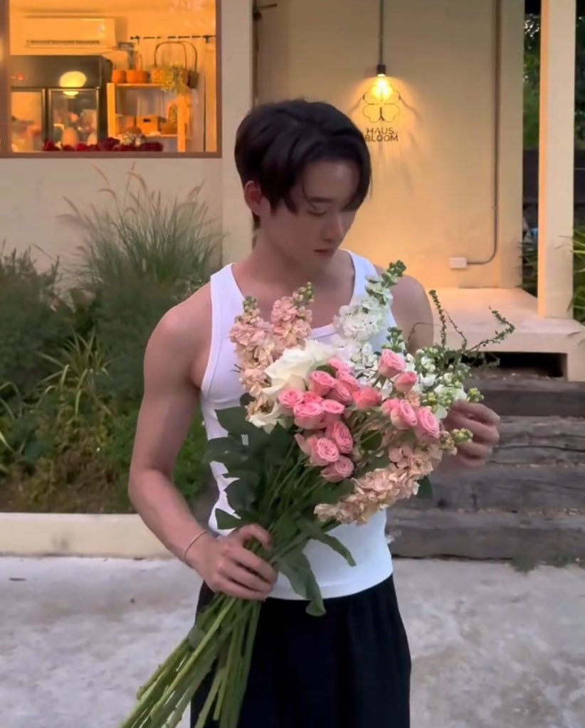 หุ่นก็คือ ไม่ลืมที่จะเลิศ, เริ่ด, เริ๊ด, เฬิฏ, เฬิฎ, เฬิศ, เฬิษ, เฬิส, เฬิฐ, เฬิษฐ์, เฬิฏฐ์, เฬิจ, เฬิช, เฬิซ, เฬิถ, เฬิศศิ์, เฬิสร์, เฬิ๊ฏ, เฬิ๊ฎ, เฬิ๊ศ, เฬิ๊ส, เฬิ๊ฐ, เฬิ๊จ, เฬิ๊ช, เภิิฏ, เภิิฎ, เภิิศศิ์, เลิฏ, เลิฎ, เลิษ, เลิส, เลิฐ, เลิษฐ์, เลิศศิ์, เลิ๊ด, เลิ๊ศ, เลิศศศศ