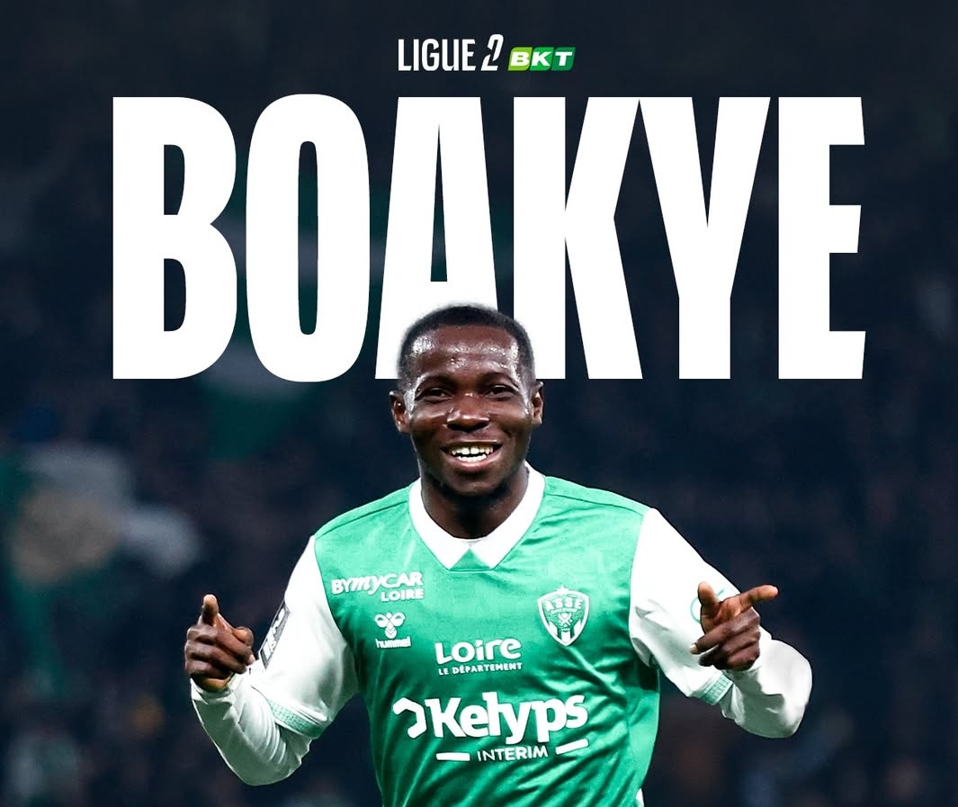 GhanaianPlayers's tweet photo. Augustine Boakye (25, RW/AM) has been named in the French Ligue 2 Team of the Week 🇫🇷⭐
The Saint-Étienne midfielder delivered two assists in their commanding 3-0 win over FC Pau
📊 Season so far:
👕 22 Games
⚽ 5 goals
🅰️ 7 assists
Iran | Israel | UPSA | Nana Agradaa #11Type https://t.co/6jvpgpJGk5
