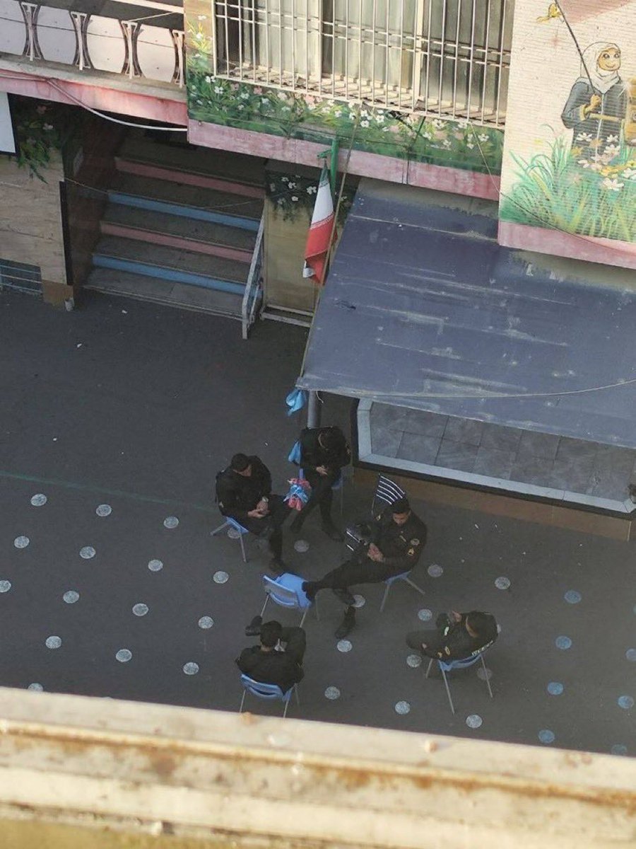 SanaELedene's tweet photo. 🚨The Islamic regime has reportedly evacuated many of its Basij and military bases and relocated personnel into schools and mosques.

They even held a press conference inside a school, without hesitation. We are also receiving numerous reports from people on the ground that similar moves are happening across multiple neighborhoods.