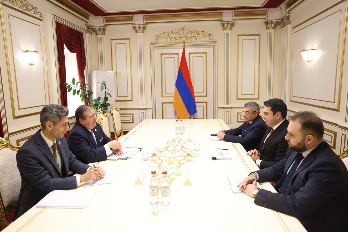 🇦🇲🇺🇸
Today, I was pleased to receive <a href="/stephennix/">Stephen B. Nix</a>, #Eurasia Regional Director at <a href="/IRIglobal/">International Republican Institute</a>.
We highly appreciate the visible #US support for advancing #Armenia’s democratic agenda, as well as the International Republican Institute’s important contribution to ongoing reform