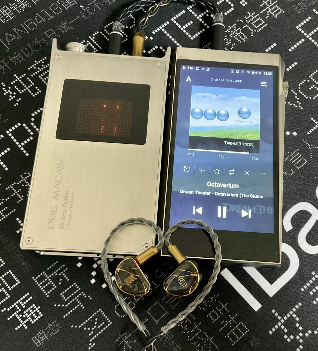 kyhr922's tweet photo. Dream Theater
参戦した豊橋セトリを聴いて岡山セトリを待っています🤘

もうすぐドリムシ祭りが終わってしまう😭

この1週間は夢の様な時間だったな〜✨

#有線ピヤホン5 
#PB6 https://t.co/ggDn11Spn8