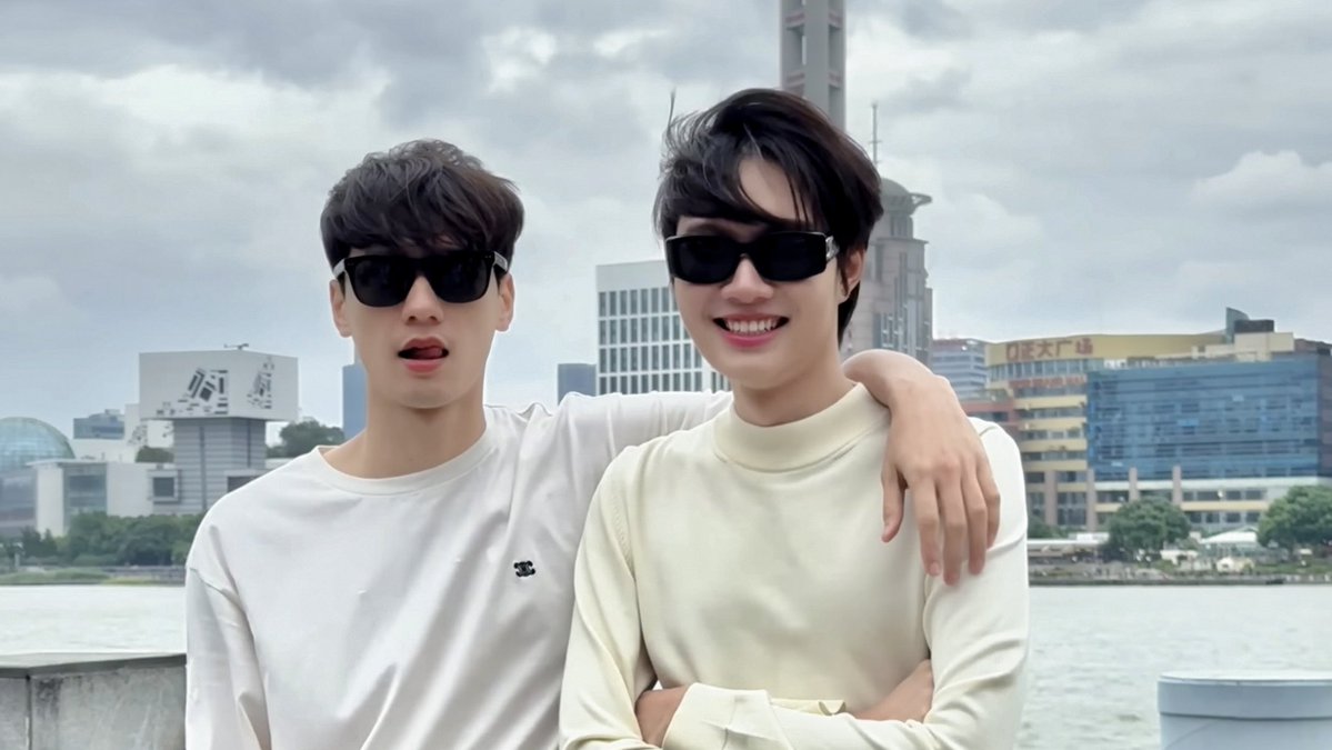 โต้งอินตอนอยู่สิงคโปร์ด้วยกัน