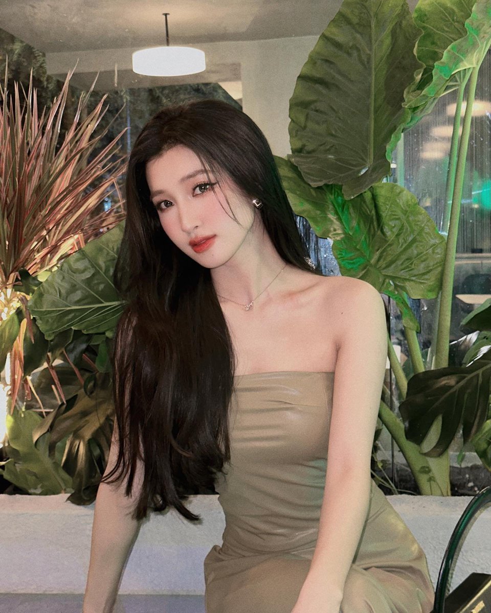 Yến Nhi tweet media