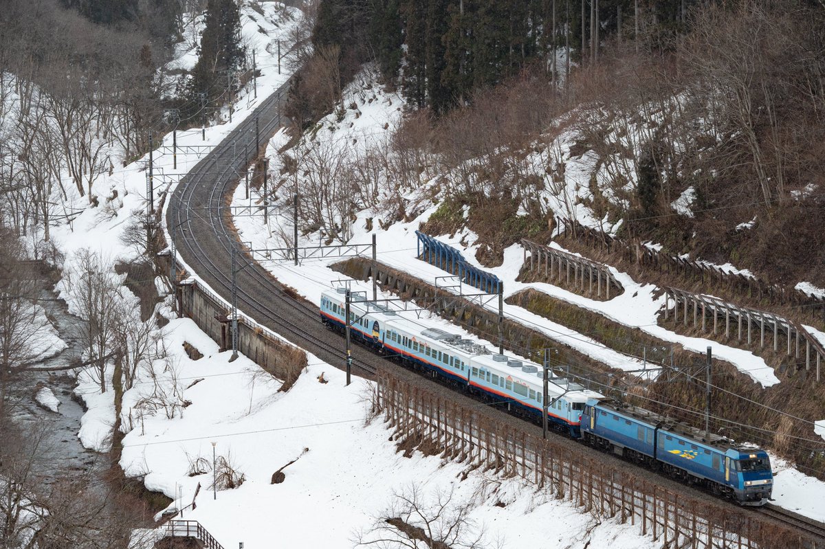 2026.03.03

8351 【屋代出場甲種輸送】
EH200-12[髙] + あいの風とやま鉄道・413系AM01編成(一万三千尺物語)

約3ヶ月を過ごした長野県に別れを告げ、自身が所属する富山県へ向かう。