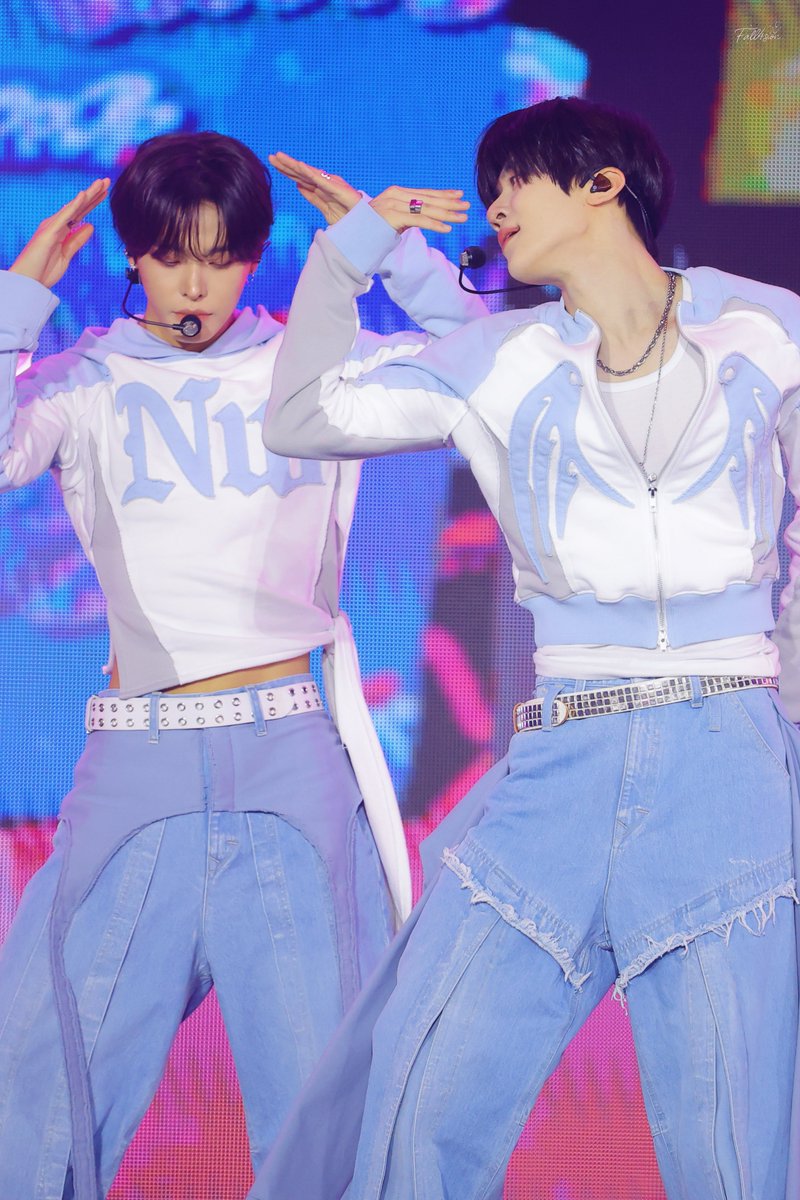 Fall4Sion_ tweet media