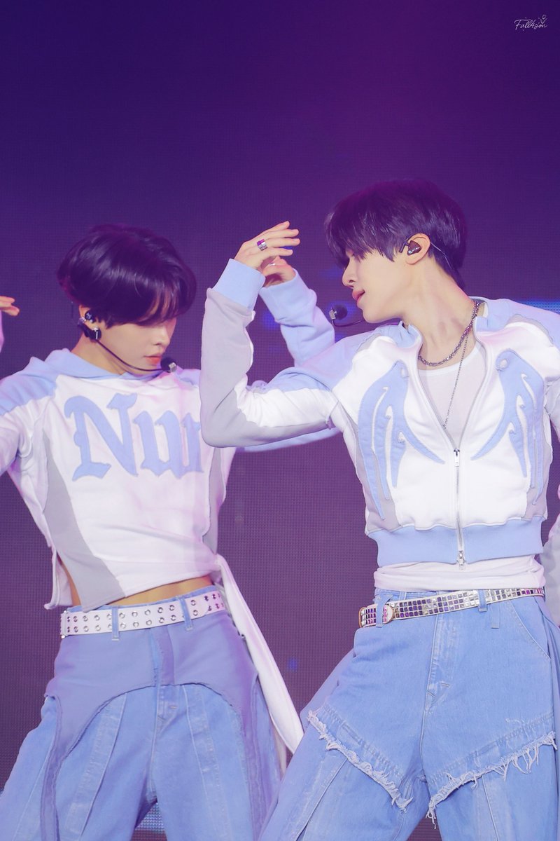 Fall4Sion_ tweet media