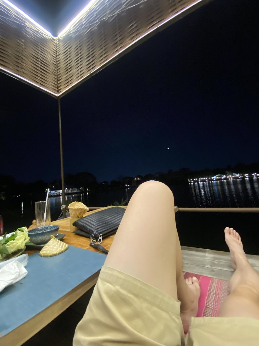 Drinkallnight tweet media