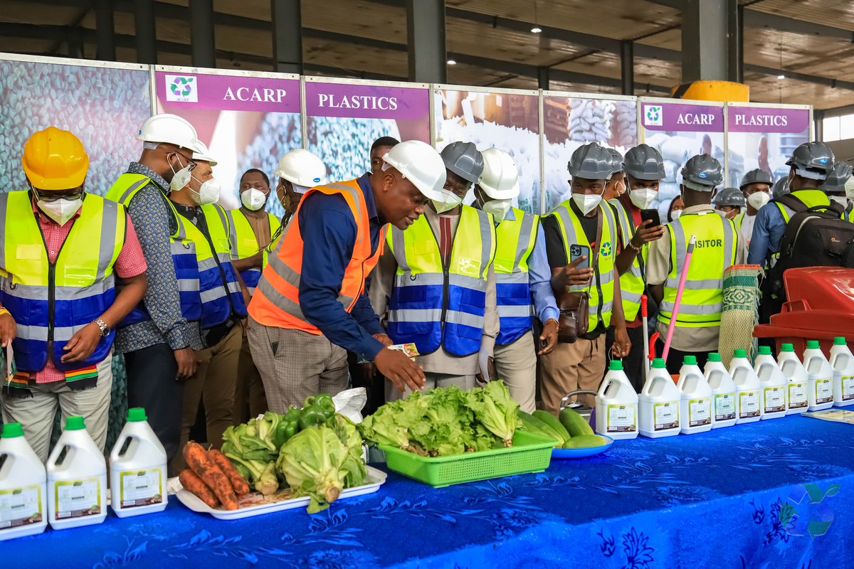 Kem45813880's tweet photo. The Minister reaffirmed government’s support for private businesses under the 24-hour economy, highlighting @ZoomlionLtd as a strong example of the kind of organisation driving impact at scale.
#ACARP #ZoomlionDeyWork
Iran Nana Agradaa UPSA Settings Mama Pat https://t.co/ycM0g7RHXt