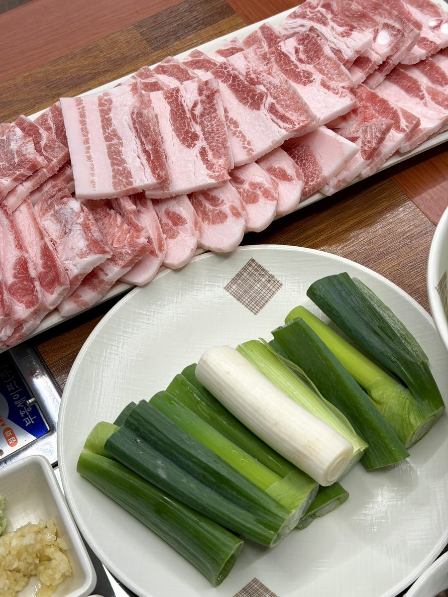 ttome0k's tweet photo. 삼삼데이여서 대파냉삼 먹었어요🐽 https://t.co/pdXVIqIy5g