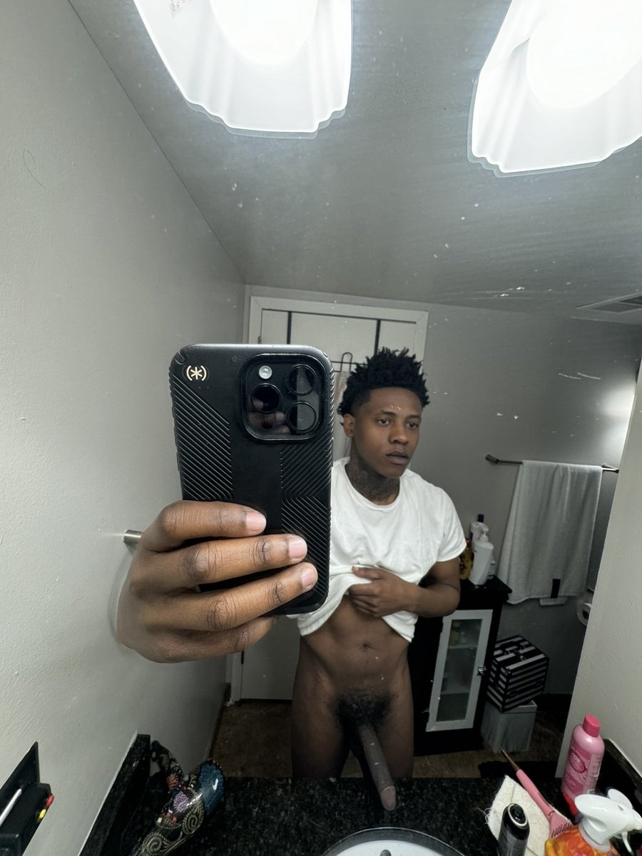 hardhead_rock's tweet photo. Morning wood 😅 goodmorning I mean 🥰 #bbc #yn #chudia #pawg #bbw https://t.co/dKTSVXJmZo