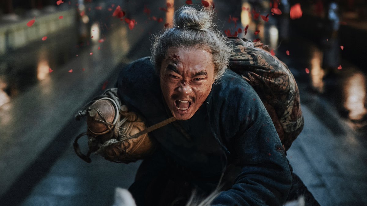 raichimovie0116's tweet photo. 𓃗𓃗 𝙉𝙀𝙒𝙎 𓃗𓃗

2026年3月26日(木)に
文藝春秋より発売の
『#長安のライチ』原作本
（#馬伯庸 著）の
予約が開始しました‼📕

今回公開された書影では
帯に映画版のビジュアルを
ご使用いただいています🐎✨

▼詳細はこちらをチェック
https://t.co/tjvpN7wear

🔴#長安のライチ 公開中🔴 https://t.co/HusbRDjQ6z