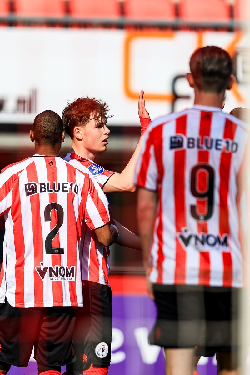 SpartaRotterdam's tweet photo. Het is rust in Rotterdam. Sparta staat halverwege door doelpunten van Terho, Roaldsøy en Zonneveld op een 3-0 voorsprong.
#SPATOP 3-0 https://t.co/p2Byc1vRXB