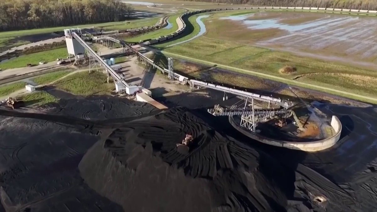 ارتفاع أسعار الفحم بنسبة 8% عقب توقف تصدير الغاز القطري جرس الإغلاق _Business 