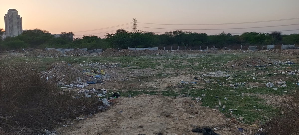 vikramgag's tweet photo. @MCD_Delhi @gupta_rekha 
Vacant Delhi jurisdiction natural reserve area in front of society windchants sector 112 gurugram becoming new dumping ground.
Authority please look into this ASAP. https://t.co/kw6cXOKRrA