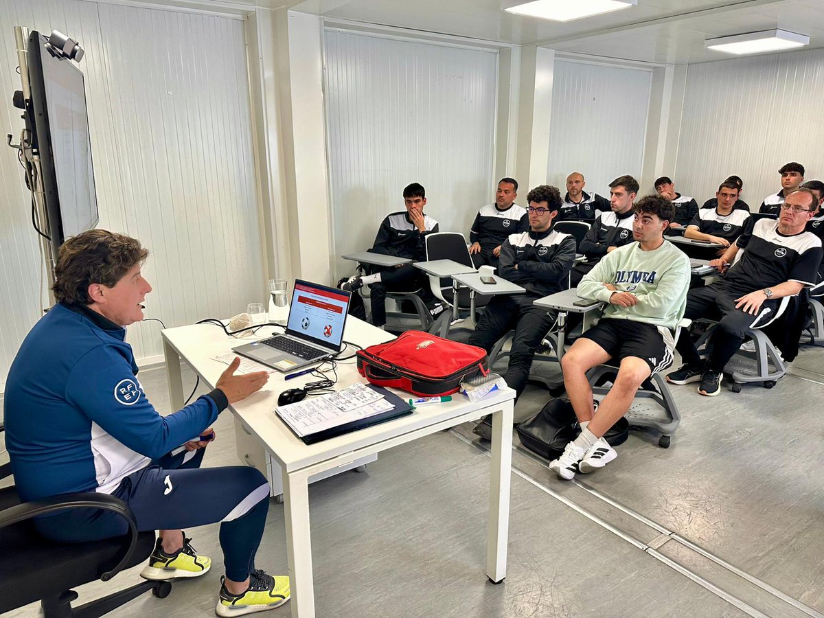 Comité y Escuela de Entrenadores de la RFFM tweet media