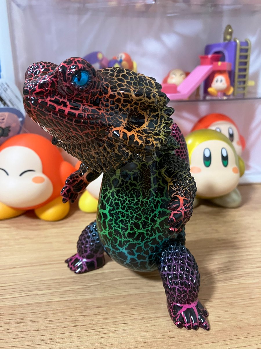 フトアゴンのレインボークラック黒が届きました！噂に聞いてきた通り