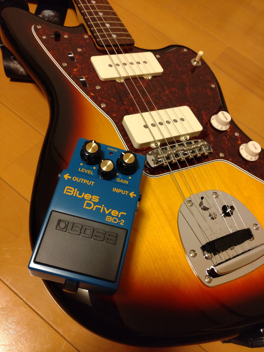 Gun_072's tweet photo. 10数年ぶりでエフェクター購入💸
ジャズマスターにはBD-2←王道

#MNG
#BluesDriver https://t.co/6GsKwJCAGq