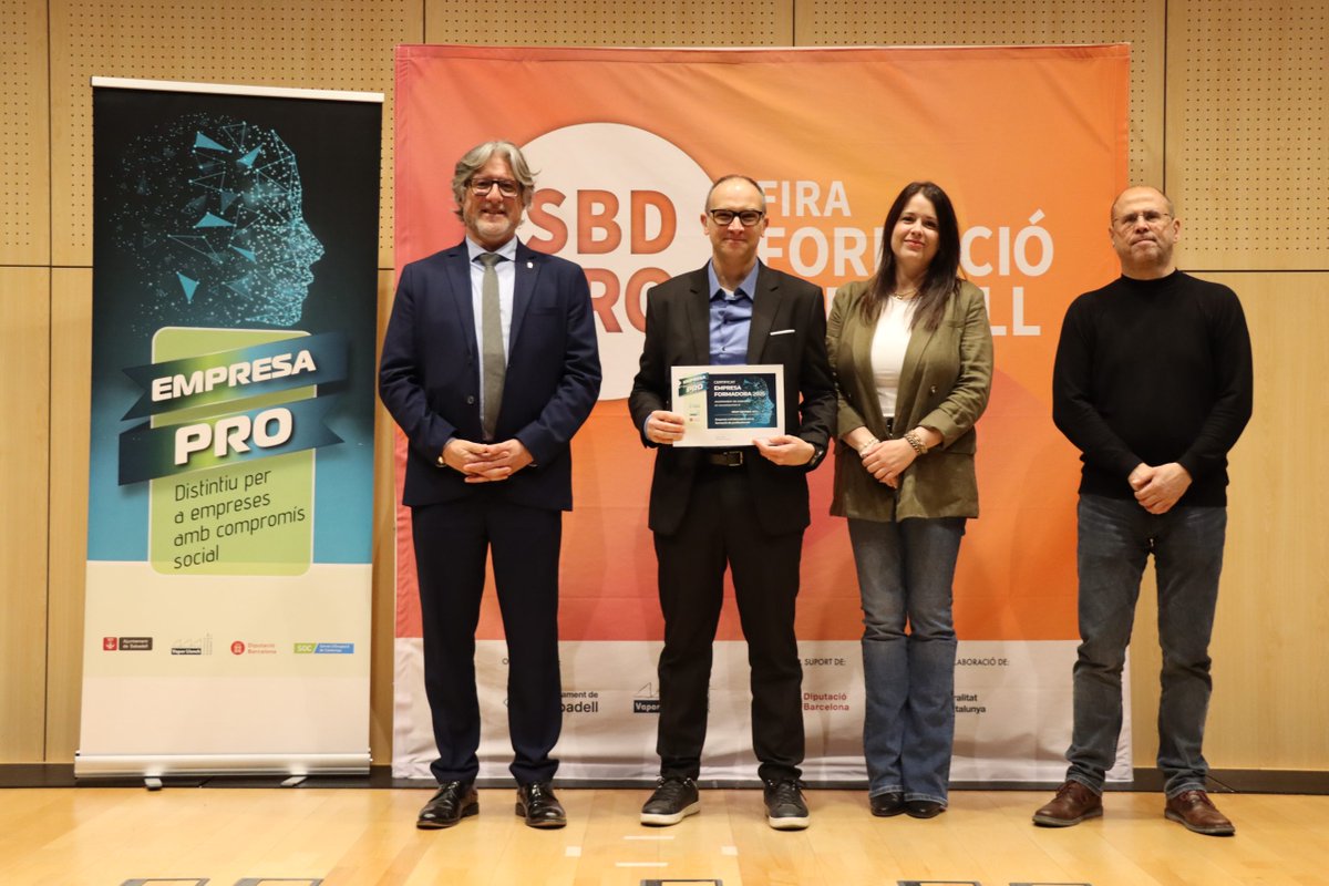 GrupEscriba's tweet photo. El passat dimecres vàrem ser presents a la 10a. edició de la #SBDFiraPRO, en el reconeixement com a empresa formadora 2025.

Gràcies @Aj_Sabadell @treballempresa !
@FiraSabadell https://t.co/qtuSfgEUOy