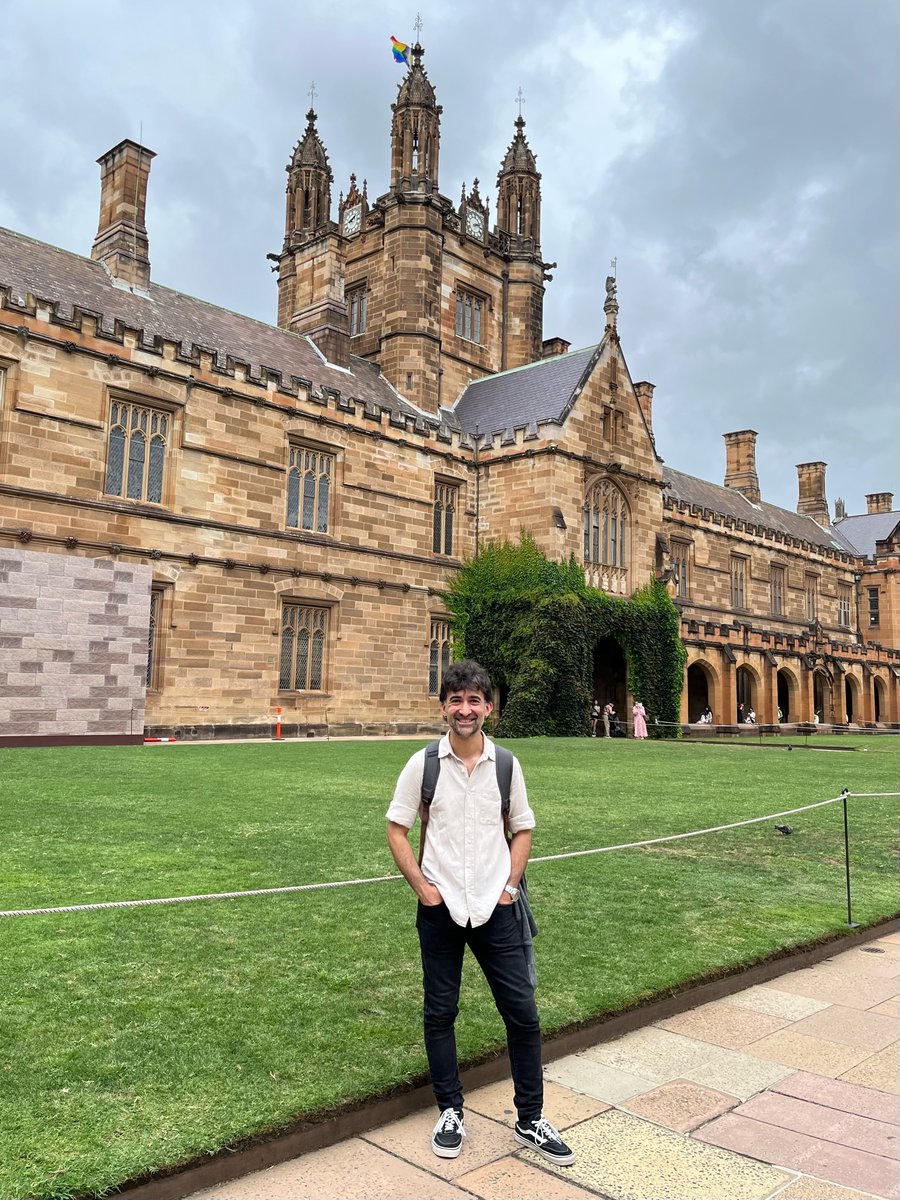 irnasa_csic's tweet photo. 👨‍🔬 #IRNASA‑CSIC researcher @jglezmiguel has just completed a three‑week stay in the laboratory of @nicholacalvani at @Sydney_Science to refine his 'Fasciola hepatica' mouse infection model and integrate it with a novel intravital microscopy technique.
🔗https://t.co/JAeHrn7E4U https://t.co/uYPDcVO8wk