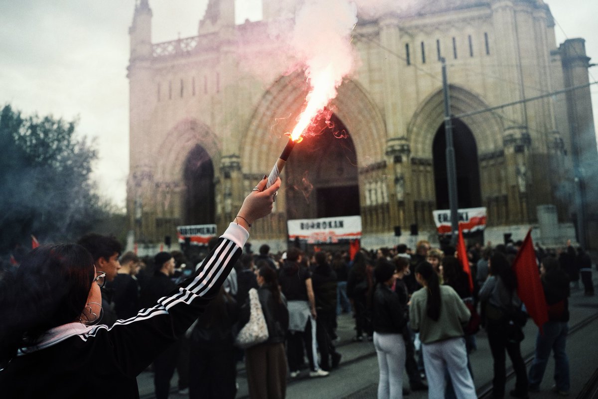 Huelga estudiantil de IAS en Gasteiz por la conmemoración de los 50 años de los asesinatos del 3 de marzo de 1976.🌹

Para Gasteiz Hoy