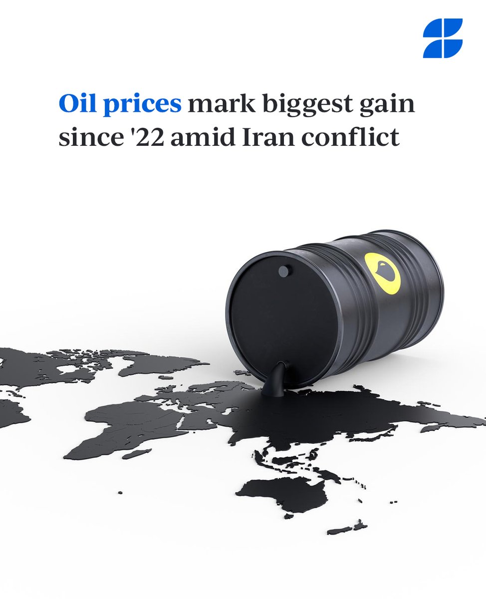 Borderless tweet media