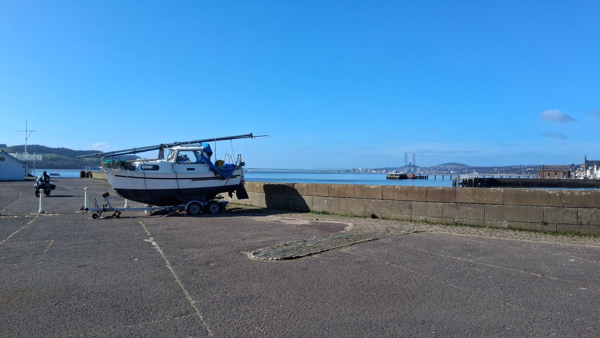 IanBurgess5's tweet photo. Nice day in #Broughty Ferry https://t.co/ta449hsE4Y
