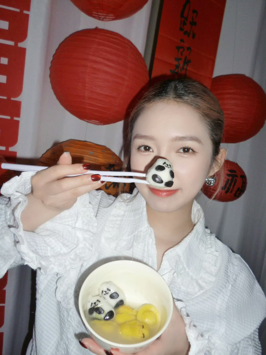 Meng Meiqi 孟美岐 tweet media