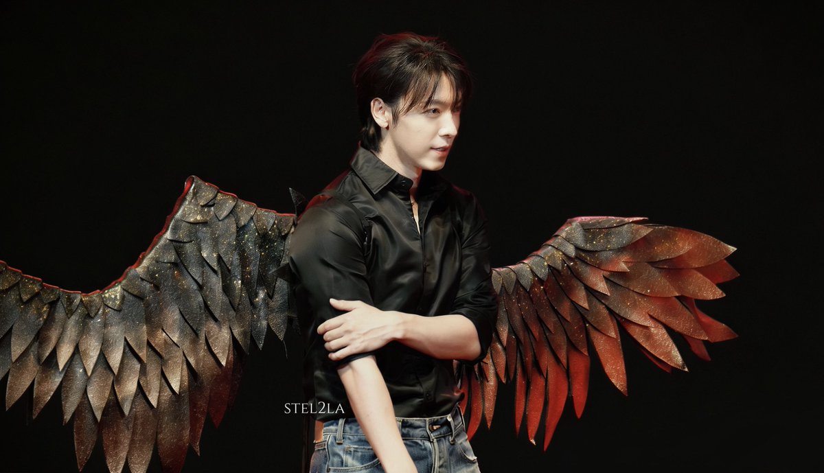 Stel2laa's tweet photo. Devil😈 #동해 #DONGHAE https://t.co/m8iXYSW9aG
