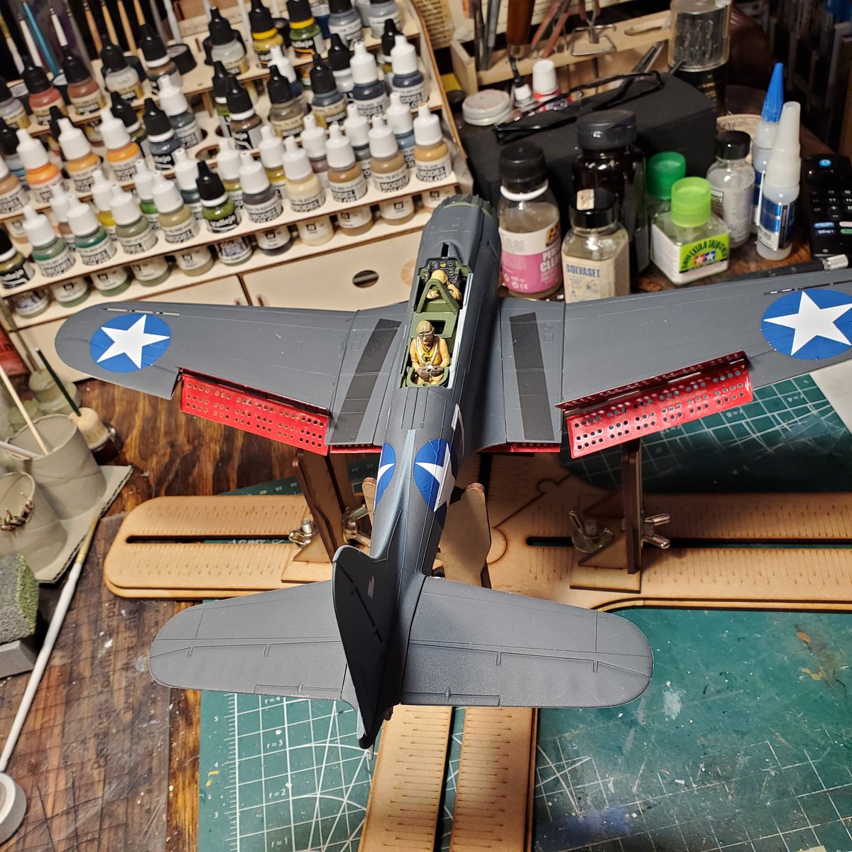 gpasmoke's tweet photo. @Rheumatoidman   This is a old Matchbox kit of a 1/32 SBD Dauntless that I found hidden away.  I added some cockpit detail, but once figures were installed you can't see it. I've seen poor reviews on this kit, but actually went together fairly easily. More pics to come. https://t.co/JDL3D3RFgq