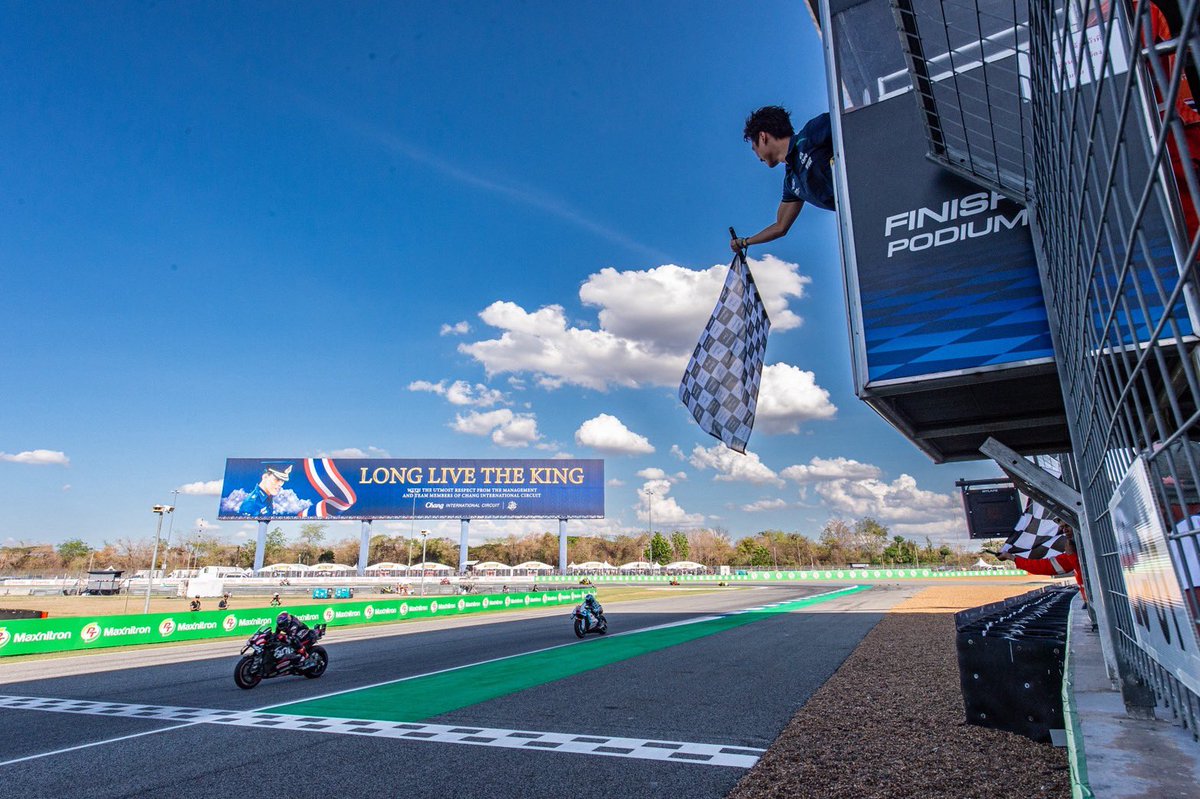 Ohmpawat tweet media