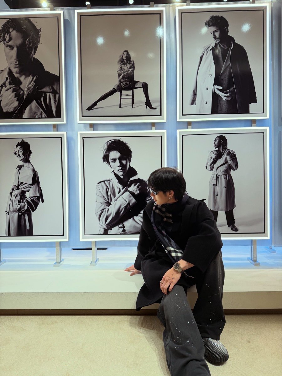 Celebrating Burberry’s 170th anniversary 🇬🇧

(1/2)

#Burberry
#bbrightvc