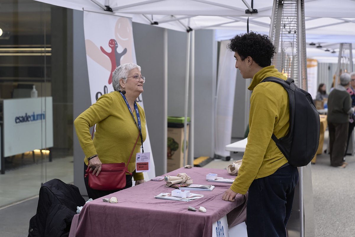 voluntaris.cat tweet media