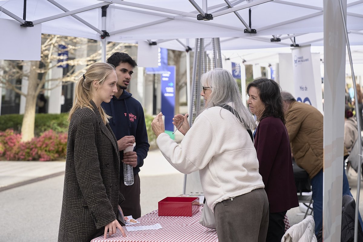 voluntaris.cat tweet media