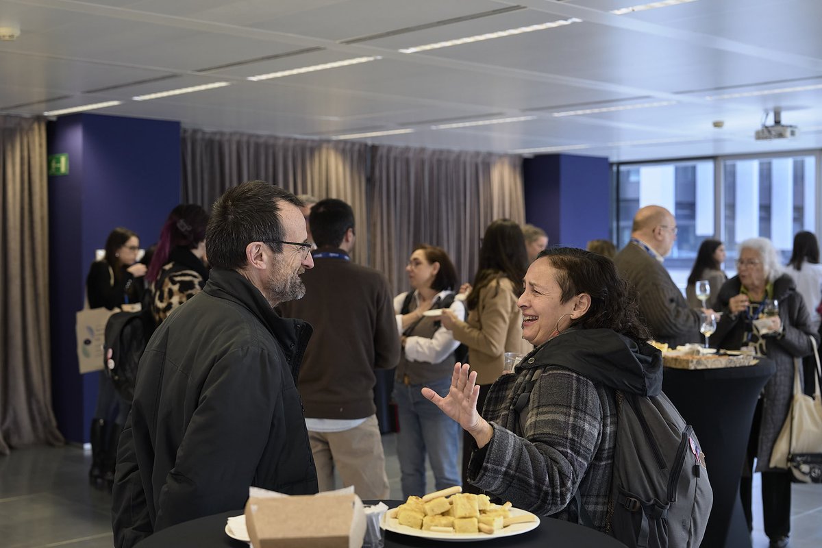 voluntaris.cat tweet media