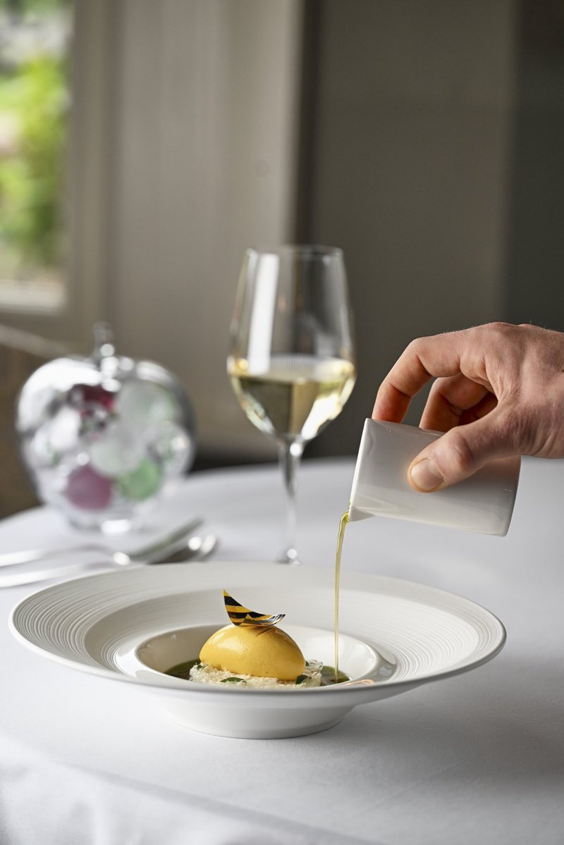 Midsummer House tweet media