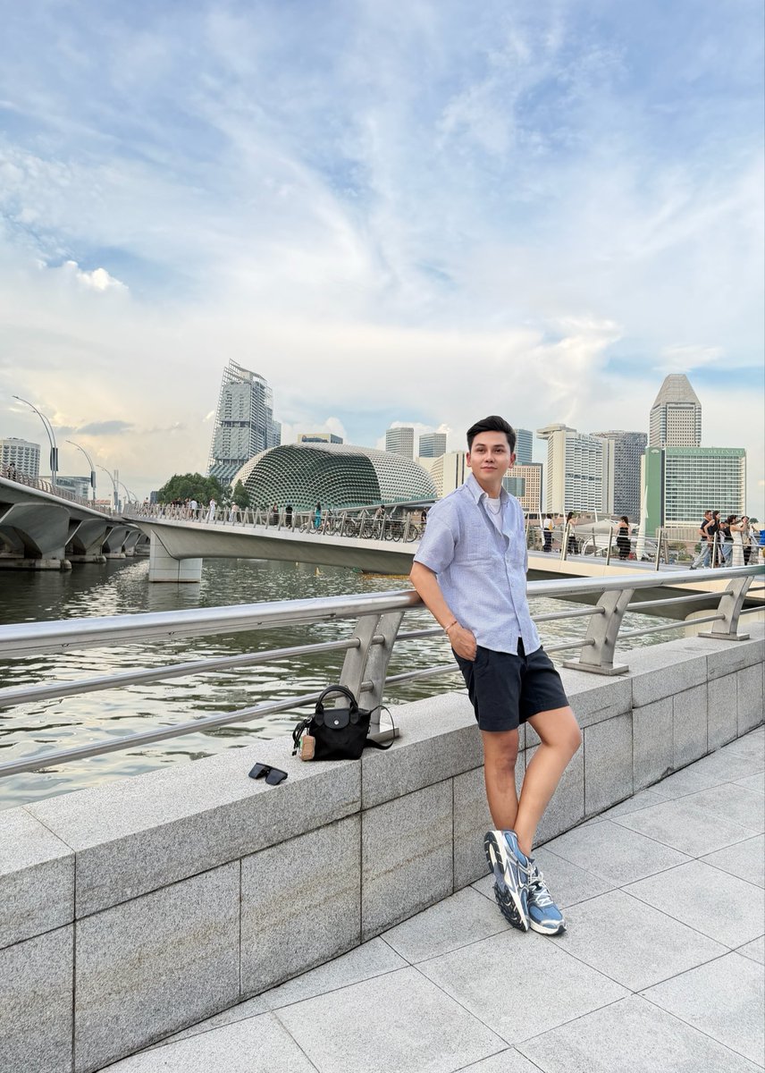 yourspyra's tweet photo. Ngabuburit 5 jam di singapura https://t.co/BukSaXTTag