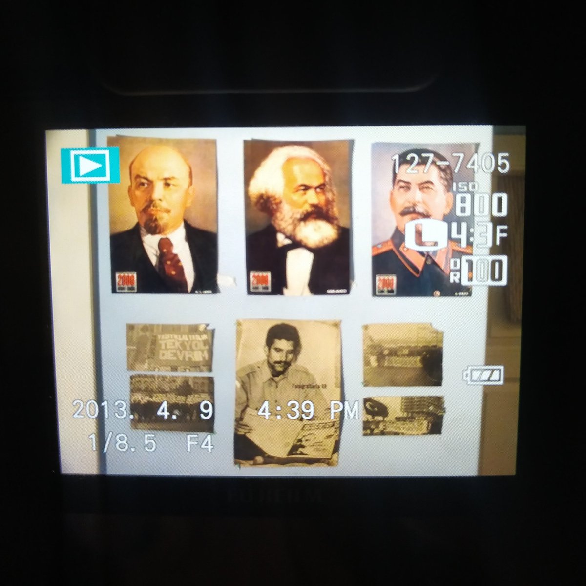 odamı gerçek bir militan odası haline getiriyorum