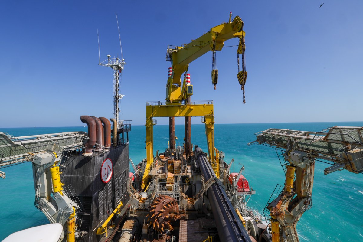 huachodiazmena's tweet photo. La ampliación del Puerto de Altura de Progreso avanza en su fase final de dragado, fortaleciendo nuestra competitividad y abriendo nuevas oportunidades para la inversión y el empleo. 💪

Seguimos impulsando el desarrollo con visión y resultados. ✅ https://t.co/XKDCviBUwG