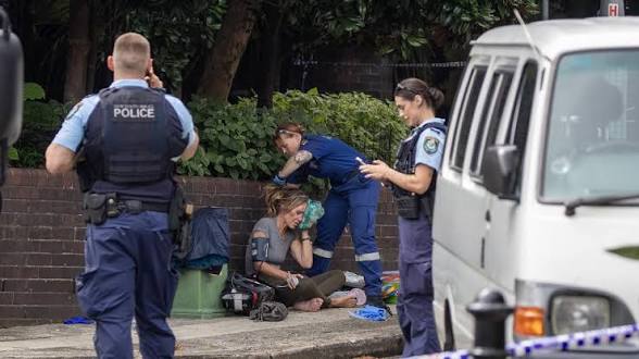 Man Fatally Shot by Police in Sydney's Potts Point After Alleged Knife ...