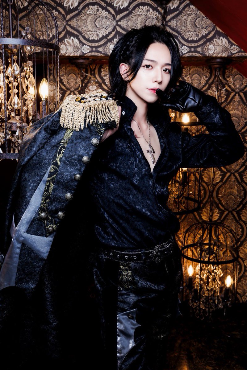 REVELL -リベル- tweet media