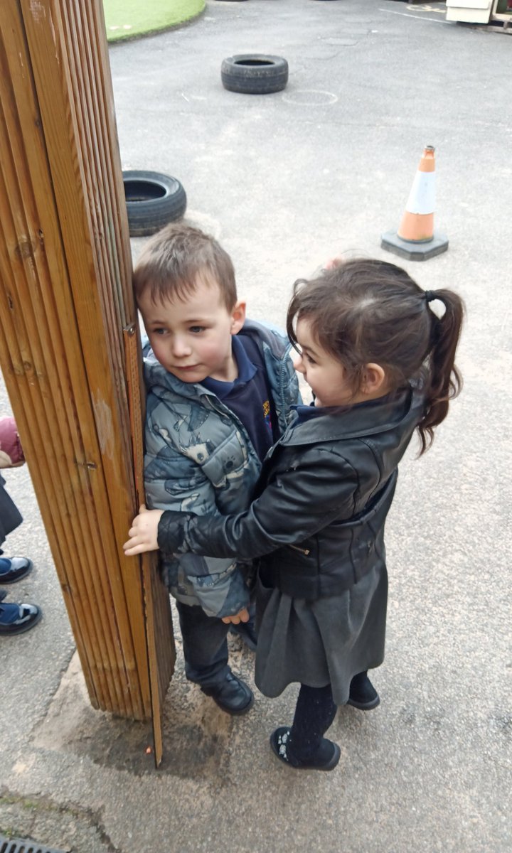 Mrs Davies tweet media