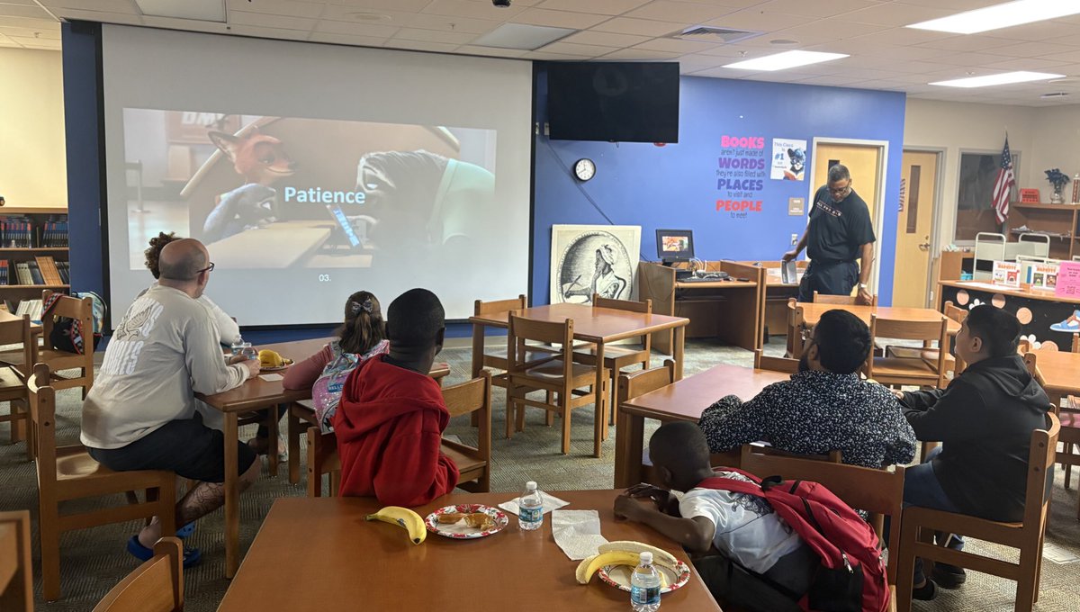 Kelly Baloun tweet media