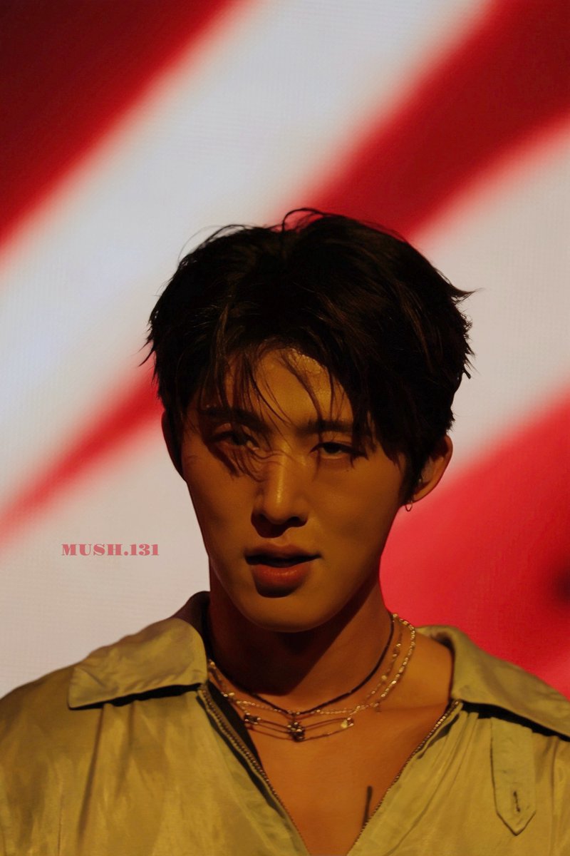 just_an_iKONIC's tweet photo. This is what fiction writers meant when they described sultry eyes. https://t.co/GQzomtNPU5