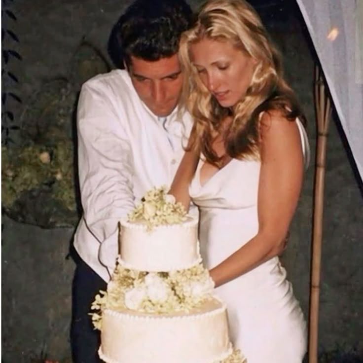 theMagger.com tweet media