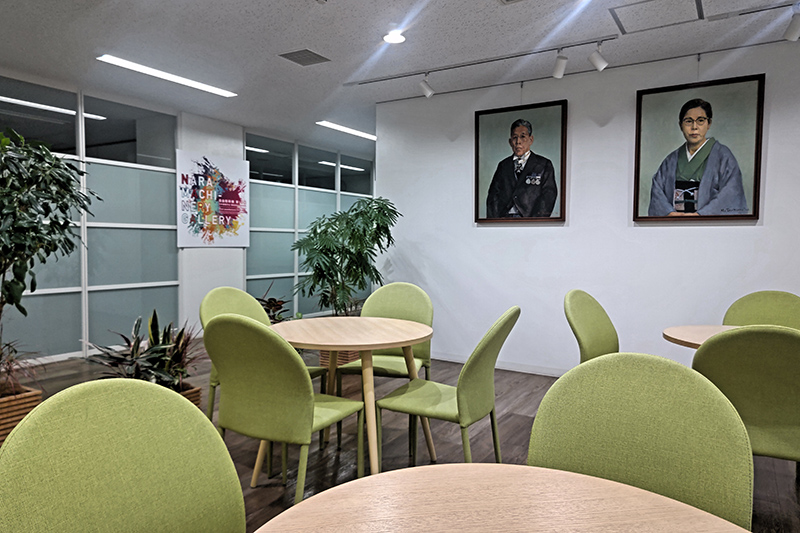 016Kit55801's tweet photo. 装置開発の共同研究をしている #奈良機械製作所 に出張で伺い、ここまでの成果の取り纏めや論文作成の指導を行ってきました。

奈良機械製作所さんとはこれまで、JSTのA-STEP、経産省の重要技術管理体制強化事業などで一緒に仕事をしてきましたが、幸いな事に今月のどこかでプレスリリースが出来る成果が得られました。

そのため来年度も、引き続き一緒に共同研究を進めていくことになりそうですが、社長を始め非常に活気のある会社のため、毎回楽しい時間を過ごす事が出来ています。現在取り纏めている論文、無事にacceptされると良いな…と願っています。