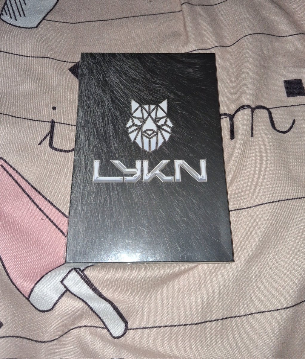 MadlynMoon09's tweet image. WTS / LFB – ONHAND MERCH (SEALED &amp;amp; UNSEALED) 

Please help repost 🥹

All items are onhand and ready to ship.

Prices are indicated below. (additional delivery fee applies). 

RFS: Need funds + utos ni kuya 😆

DM me for inquiries. PRICES ARE NEGOTIABLE.

#BLMerch #GmmtvMerch