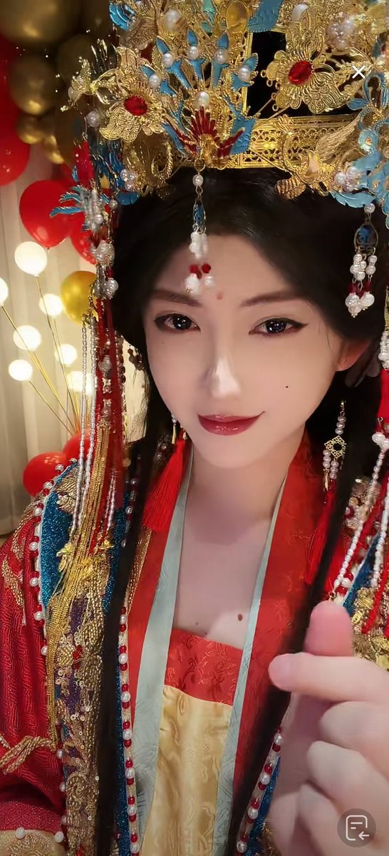loveliness_yaya's tweet photo. 我永远❤️开心元元～
一周年～大家快去抖音
关注开心元元 https://t.co/KSMnJ0S59E