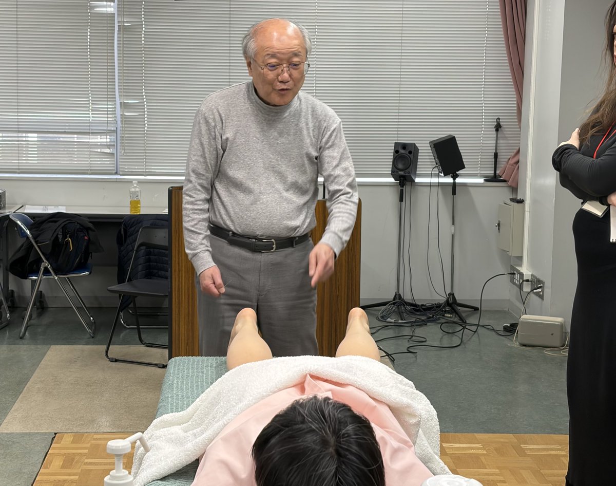 jtams89's tweet photo. 3/1（日）第10回 伝統鍼灸臨床セミナーを開催しました。

テーマは
「日本伝統鍼灸入門4
〜初学者が治療効果を上げるため���臨床のコツ〜」
⸻

🎥アーカイブ視聴受付中です

今回参加できなかった方へ。

アーカイブのお申込みは3月28日まで。
https://t.co/hSpmsbrIK4 https://t.co/0ErVt57Fax