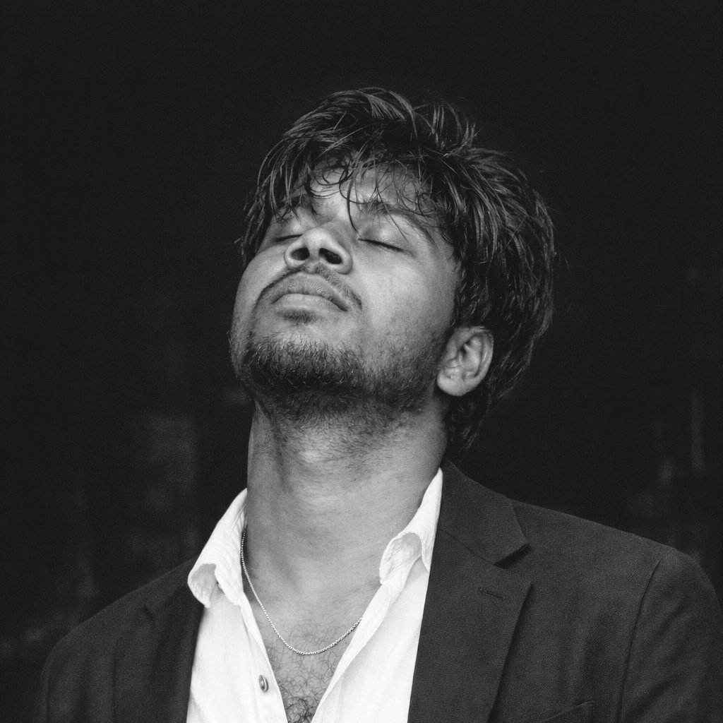 bharathii_e's tweet photo. #NewProfilePic https://t.co/LkBs9jiLTk