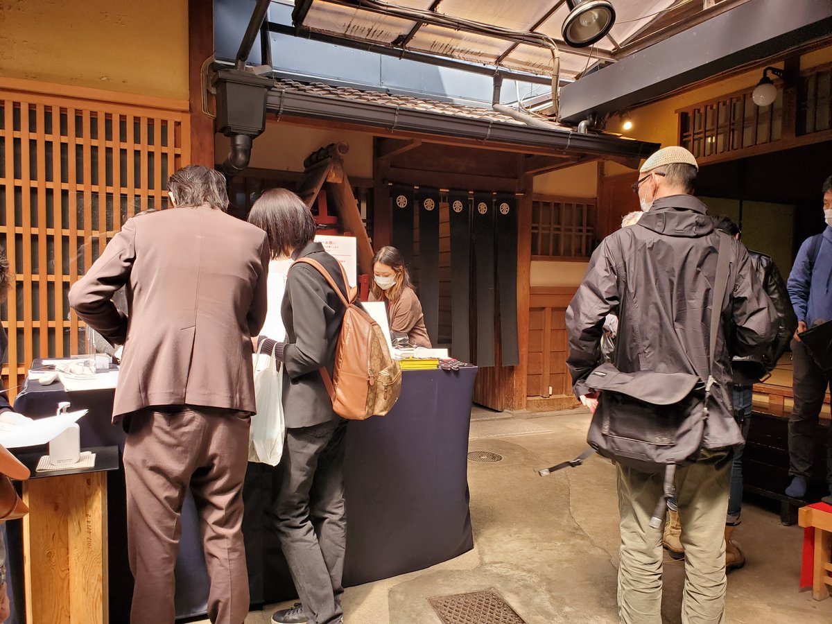 PiX Cypher | オフライン写真コミュニティ tweet media